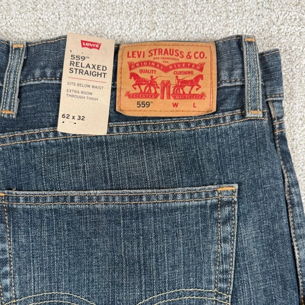 NEW Levi's 559 Mens 62x32 Relaxed Straight Leg Denim Blue Jeans